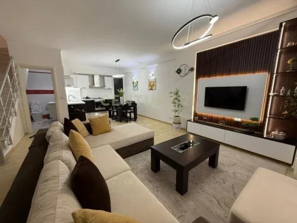 Tirane, jepet me qera apartament duplex Dublex Kati 1, 120 m² 1.100 € 