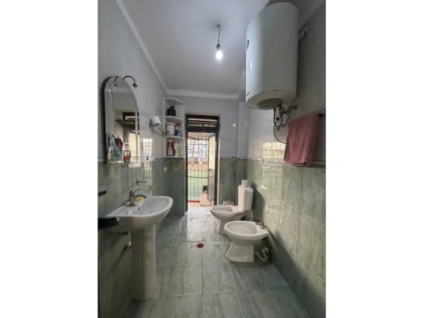 Tirane, shitet apartament 1+1 Kati 1, 56 m² 96.000 € (Ali Demi, Tiranë.)