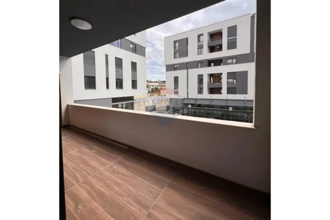 Tirane, jepet me qera apartament 2+1 , 90 m² 350 € (Rruga Ali Shefqeti, Tiranë)