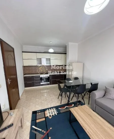 Tirane, jepet me qera apartament 1+1 Kati 5, 63 m² 400 € (Yzberisht)