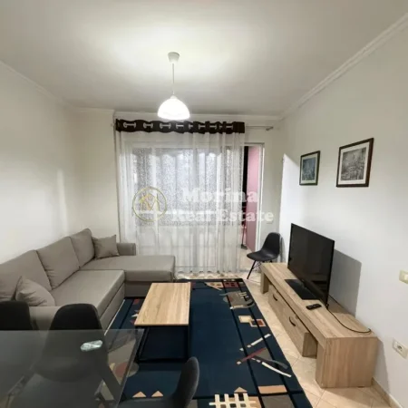 Tirane, jepet me qera apartament 1+1 Kati 5, 63 m² 400 € (Yzberisht)