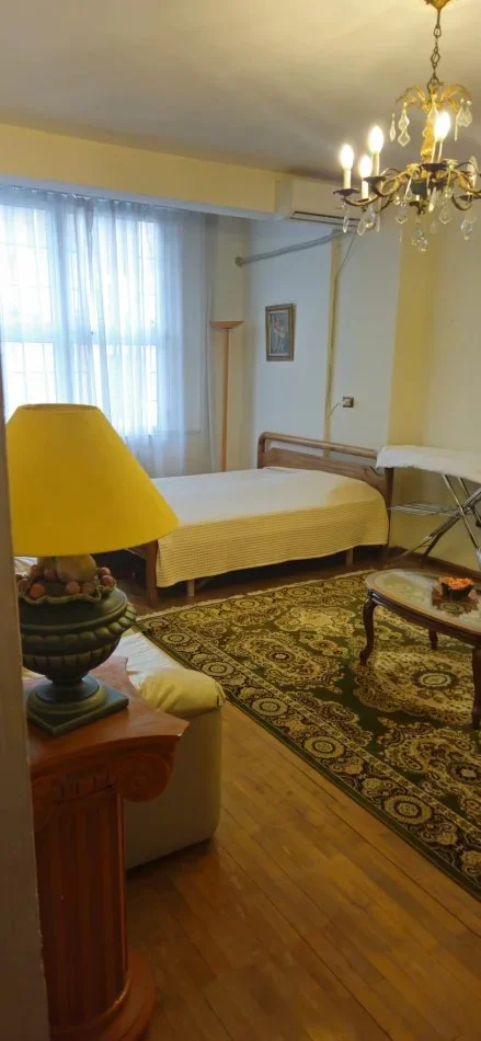 Tirane, jepet me qera apartament 2+1 Kati 1, 100 m² 700 € (Blloku)