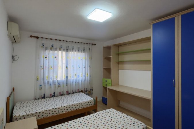 Tirane, shitet apartament 2+1+Aneks+Ballkon Kati 3, 100 m² 197.000 € (Tek Shkolla e Baletit)