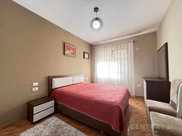 Tirane, jepet me qera apartament 1+1 , 68 m² 500 € 