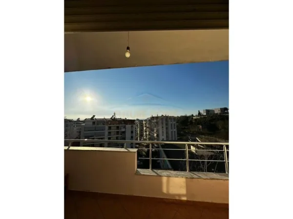 Tirane, shitet apartament 2+1 Kati 7, 105 m² 139.000 € (Fresk)