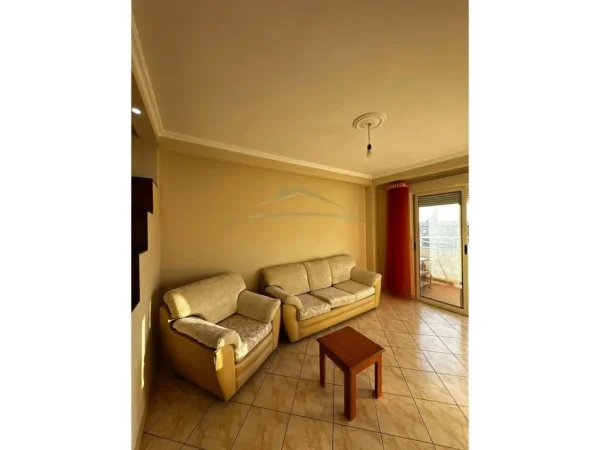 Tirane, shitet apartament 2+1 Kati 7, 105 m² 139.000 € (Fresk)