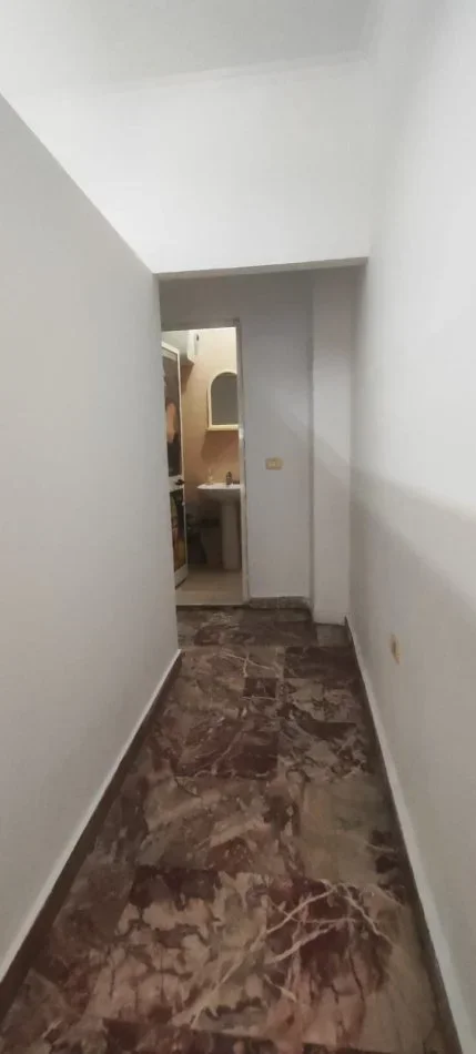 Shqiperi, jepet me qera ambjent biznesi Kati 0, 1 m² 400 € 