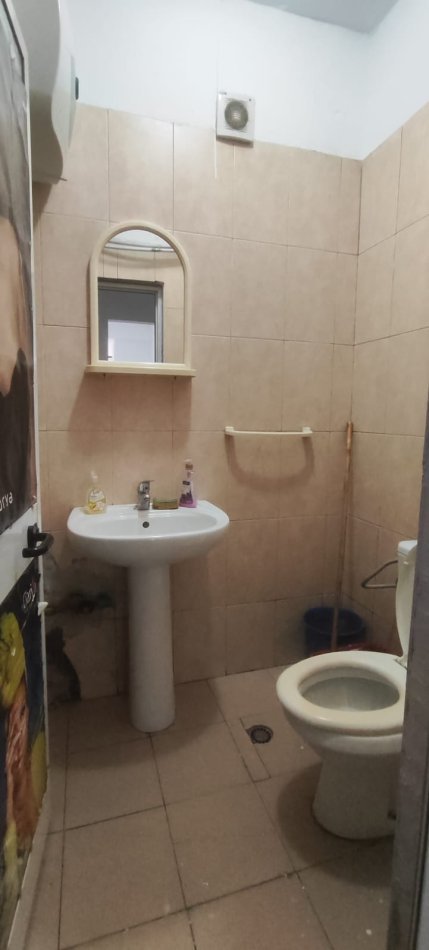 Shqiperi, jepet me qera ambjent biznesi Kati 0, 1 m² 400 € 