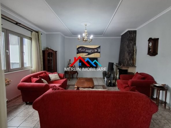 Tirane, jepet me qera apartament 3+1+Ballkon Kati 1, 115 m² 800 € (RRUGA MIHAL GRAMENO,ALI DEMI)