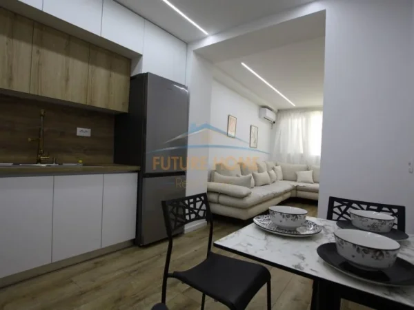 Tirane, jepet me qera apartament 1+1 Kati 0, 63 m² 650 € (21 DHJETORI)