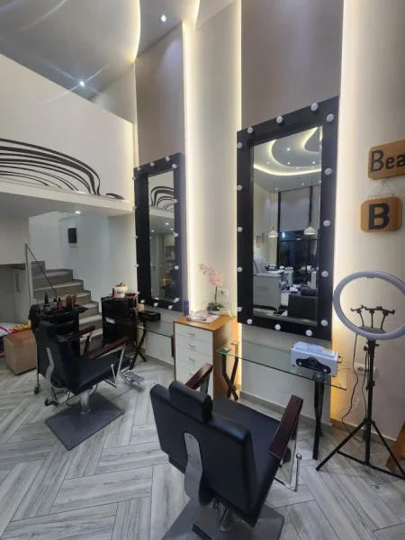 Tirane, shitet ambjent biznesi , 165.000 € (Tirana Golden Park prane spitalit amerikan 3)