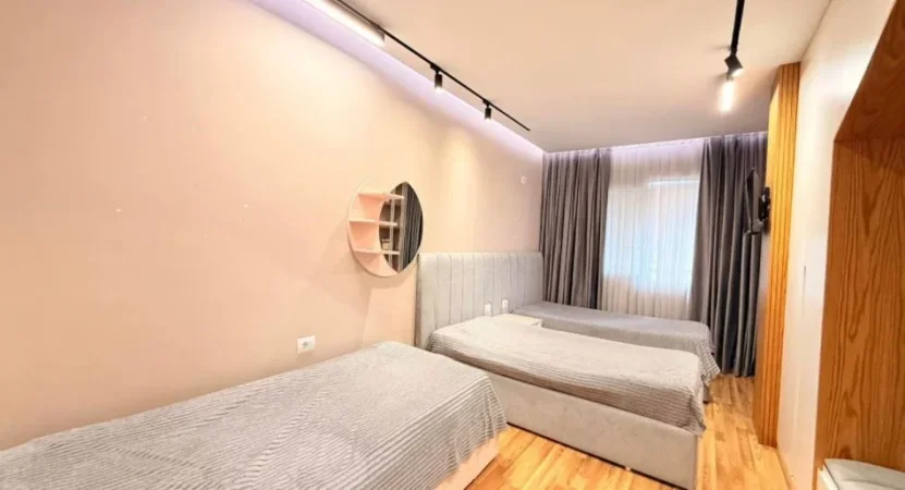 Tirane, jepet me qera apartament 2+1+2 Ballkon Kati 7, 112 m² 650 € (Astir)