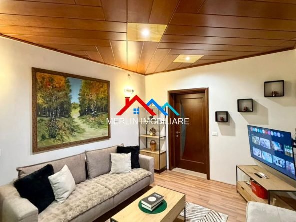 Tirane, jepet me qera apartament 1+1+Ballkon Kati 2, 79 m² 622 € (RRUGA BABE REXHA,BLOBE)