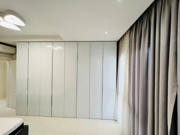 Tirane, jepet me qera apartament 1+1 Kati 4, 750 € 