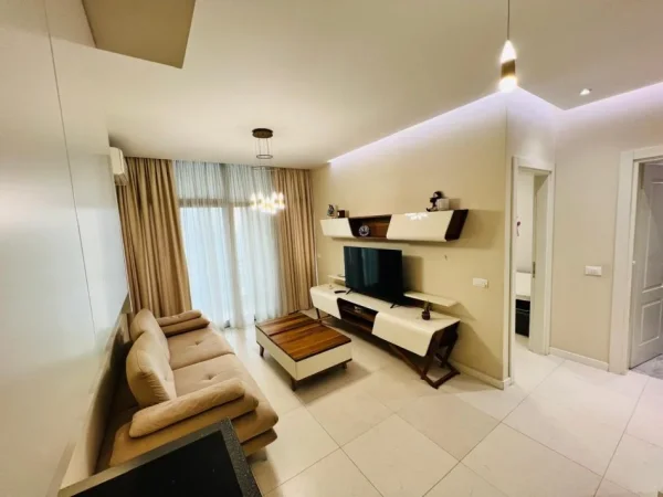 Tirane, jepet me qera apartament 1+1 Kati 4, 750 € 