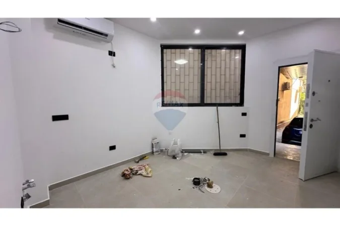 Tirane, jepet me qera garsonier 1+1 Kati 0, 66 m² 400 € (9-katshet)