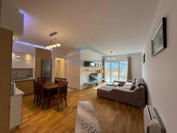 Tirane, jepet me qera apartament 2+1 Kati 3, 105 m² 1.000 € (KOPESHTI BOTANIK)