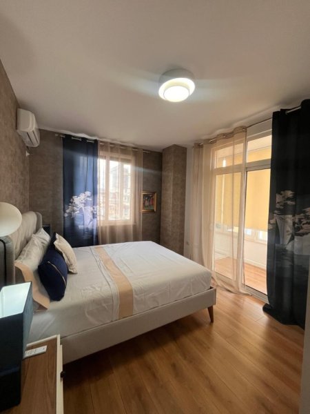 Tirane, jepet me qera apartament 1+1 Kati 6, 77 m² 850 € (Mozaiku i Tiranes/Rruga Naim Frasheri)
