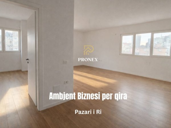 Tirane, jepet me qera ambjent biznesi Kati 3, 135 m² 1.200 € (Pazari i Ri)