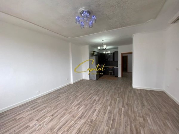 Tirane, jepet me qera zyre Kati 11, 143 m² 1.500 € (BLV ZHAN D'ARK)