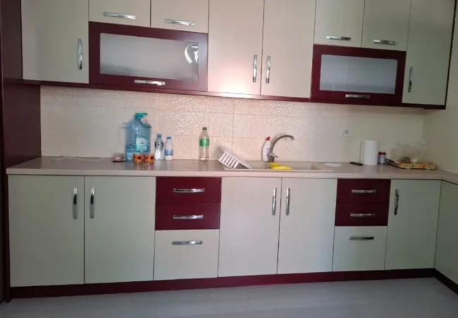 Tirane, jepet me qera apartament 1+1 Kati 8, (Perball Viles L2,Astir)