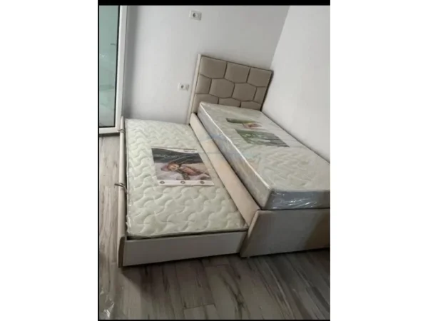 Durres, jepet me qera shtepi 3+1+Ballkon Kati 2, 80 m² 400 € 