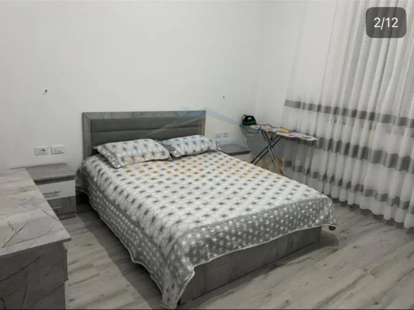 Durres, jepet me qera shtepi 3+1+Ballkon Kati 2, 80 m² 400 € 