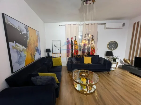 Tirane, shitet apartament 2+1 Kati 7, 115 m² 259.000 € (KOMUNA E PARISIT)