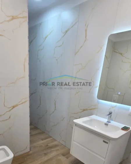 Tirane, shitet apartament 1+1 Kati 1, 57 m² 137.000 € (Rruga Ali Demi)