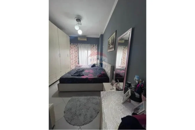 Apartament ne shitje, 2+1 totalisht i mobiluar tek bar "Artisti', Astir! (159'900 Euro)