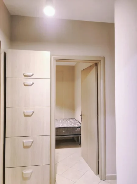 Tirane, jepet me qera apartament 1+1+Ballkon Kati 6, 60 m² 42.000 LEKE