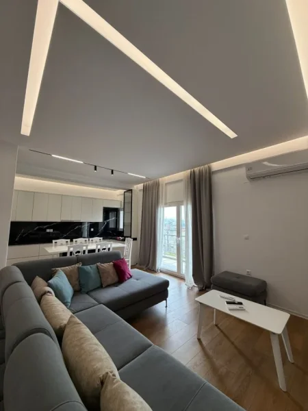 Tirane, jepet me qera apartament 3+1 Kati 2, 120 m² 550 € (Babrru , Rruga Kaci)