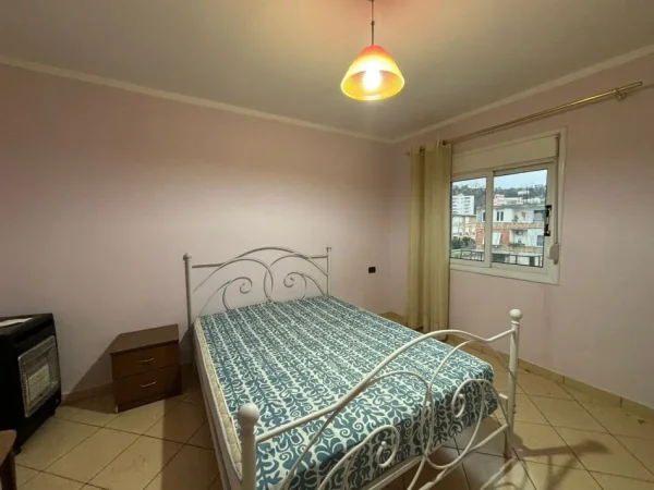 Vlore, jepet me qera apartament 2+1 Kati 4, 90 m² 260 € (Pranë ALSA, Vlorë)