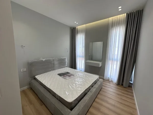 Tirane, jepet me qera apartament Kati 2, 103 m² 1.500 € (Green Valley)