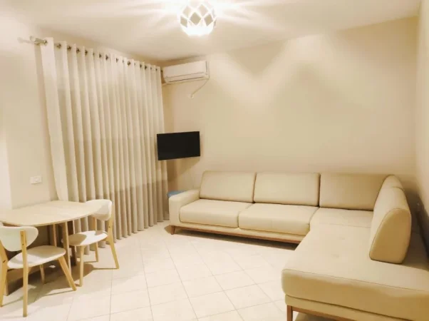 Tirane, jepet me qera apartament 1+1+Ballkon Kati 6, 60 m² 420 € 