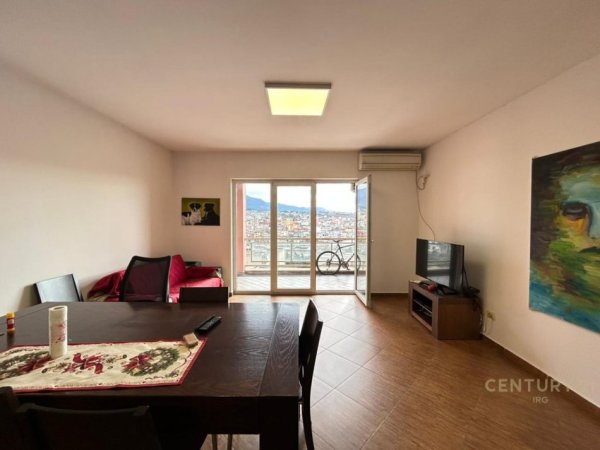 Tirane, shitet apartament 2+1+Ballkon Kati 8, 110 m² 218.000 € (Oxhaku, Xhanfize Keko)