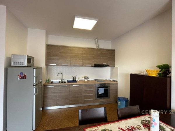 Tirane, shitet apartament 2+1+Ballkon Kati 8, 110 m² 218.000 € (Oxhaku, Xhanfize Keko)