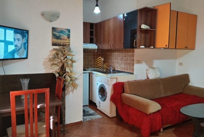 Tirane, jepet me qera apartament 1+1 Kati 1, 35 m² 330 € (Siri Kodra)
