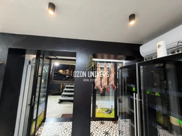 Tirane, shitet ambjent biznesi Kati 0, 45 m² 330.000 € (Rruga Ferit Xhajko)