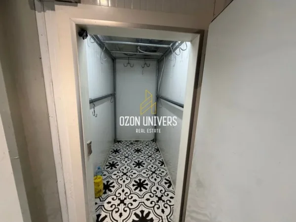 Tirane, shitet ambjent biznesi Kati 0, 45 m² 330.000 € (Rruga Ferit Xhajko)