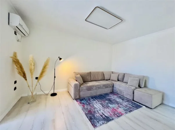 Tirane, jepet me qera apartament 1+1 Kati 3, 65 m² 600 € (STADIUMI DINAMO)