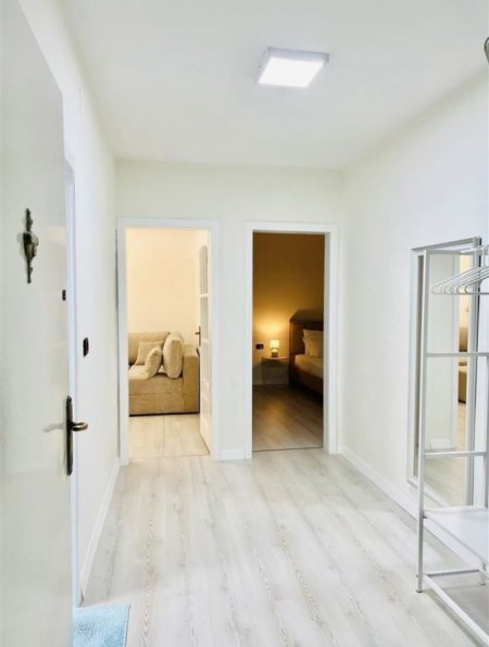 Tirane, jepet me qera apartament 1+1 Kati 3, 65 m² 600 € (STADIUMI DINAMO)