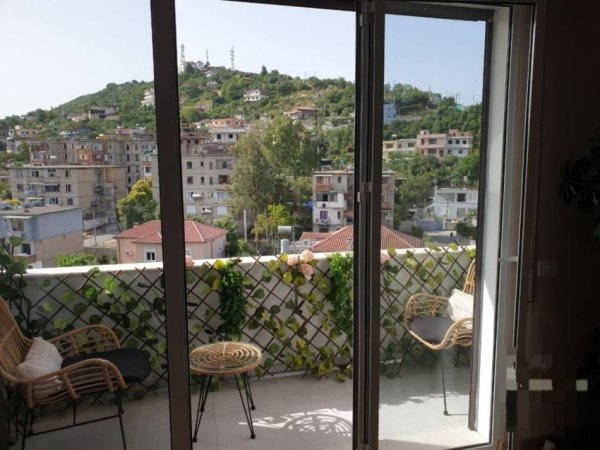 Tirane, shitet apartament , 96 m² 160.000 € 