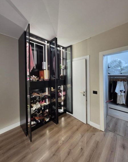 Tirane, shitet apartament 2+1 Kati 1, 112 m² 361.000 € 