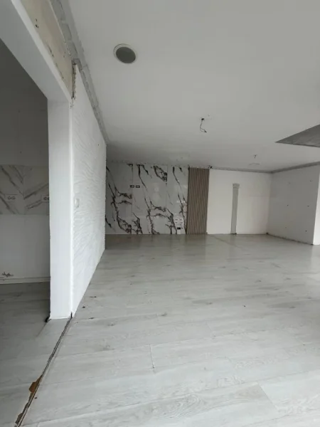 Tirane, shitet apartament 2+1 , 82 m² 25.000.000 € 