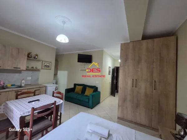 Vlore, jepet me qera garsonier Kati 2, 47 m² 300 € (Rruga Dhimitër Konomi)