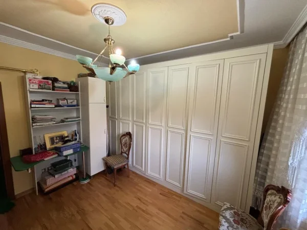 Tirane, shitet apartament 2+1+Aneks+Ballkon Kati 6, 130 m² (Rruga e Kavajes)