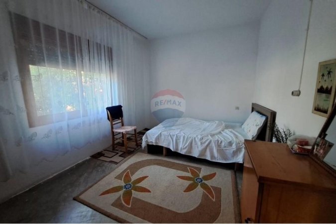 Vlore, shitet shtepi 4+1 Kati 0, 120 m² 140.000 € (Lagjja Karabash, Vlorë)