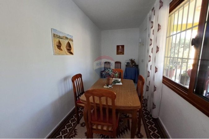 Vlore, shitet shtepi 4+1 Kati 0, 120 m² 140.000 € (Lagjja Karabash, Vlorë)