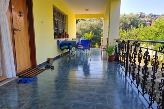Vlore, shitet shtepi 4+1 Kati 0, 120 m² 140.000 € (Lagjja Karabash, Vlorë)